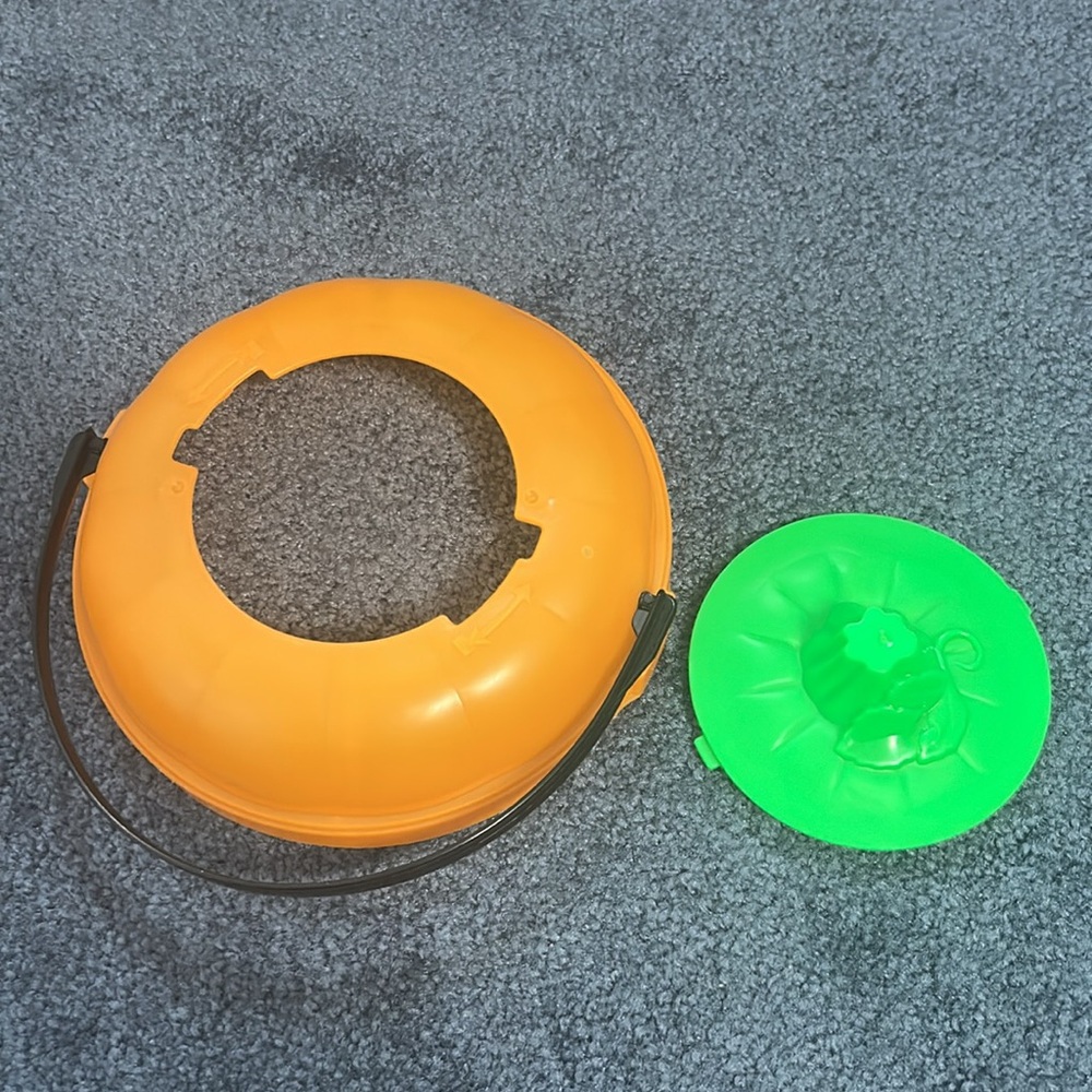 Vintage 1986-1991 McDonald's Orange Pumpkin Halloween Pail with Cookie Cutter - Picture 8 of 8